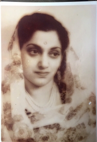 Ranisaheba Prakash Devi (Mahilog)