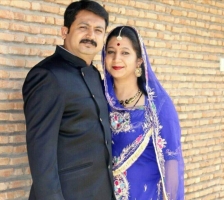 Shri Lal Sahab Amit Singh Ji with his wife Shrimati Anamika Kumari (Mala)