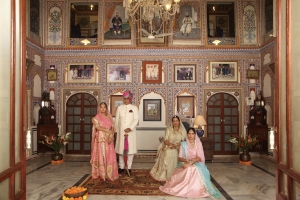 Thakur Randhir Vikram Singh and family