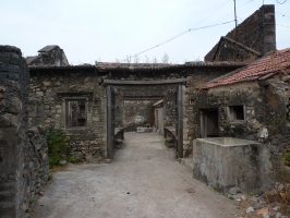 Moti Bhalsan Darbar - Front entrance & portion of Deli which was ruined during 2001 earthquake.