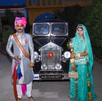 Kunwar Ishwar Singh Tanwar and Kunwaranisa Suraj Kanwar