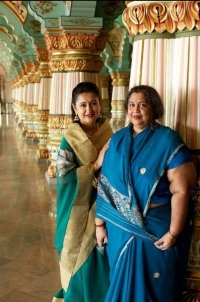 Rajkumari Visalakshi Devi with her daughter-in-law Kuwrani Deval Baisa of Auwa (Mysore)