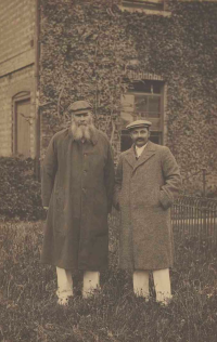 Jam Saheb of Nawanagar with W.G.Grace (Nawanagar)