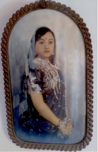 Rani Giriraj Kumari Devi, wife of Raja KISHORE CHANDRA MARDRAJ HARICHANDAN