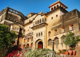 Neemrana Fort-Palace