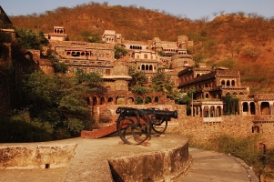 Neemrana Fort Palace