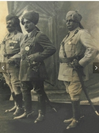 Bundela Maharaja Vir Singh Judeo of Orchha in centre (Orchha)