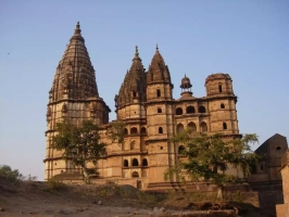 Chaturbhuj Temple of Lord Vishnu located in Orchha was started in the 16th century by Maharaja Madhukar Shah Singh Bundela of Orchha, which was completed by his son Maharaja Bir Singh Deo Bundela