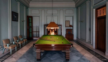 The billards room in the Hava mahal, Palitana state (Palitana)