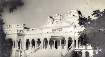 His Highness Manvendra Singh Ju  Deo of Panna (Princely state of colonial India) Magnificent 'Laxmipur Summer-Palace', Panna MP (Panna)
