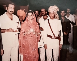 Kunwar Chandraveer Singh Ji Pomawa (Right) with the Maharaja and Maharani of Jodhpur Marwar