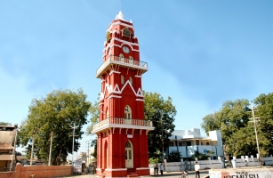 Lal Tower, built in 1896 during the reign of Maharana Gambhirsinhji (Rajpipla)