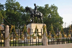 Statue of Maharaja Vijaysinhji (ruled from 1915 till merger in 1948) at the northern entrance to Rajpipla town.