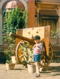 Vishvajeet Singh (Joey) at Vijay Palace, Rajpipla, December 1987 (Rajpipla)