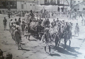 Maharaj Kumar Basant Narain Singh married Maharajkumari Vijaya Raje Puar