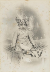 Childhood picture of Maharaja Martand Singh Judeo Bahadur (Rewah)