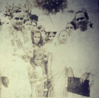 Chaudhri Veer Pal Singh (extremely right) with Atal Bihari Vajpayee, Prime Minister of India