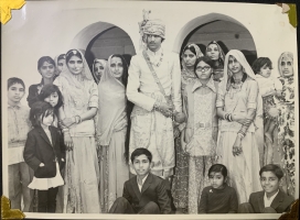 Thakur Chitranjan SIngh Ji with Family and Relatives