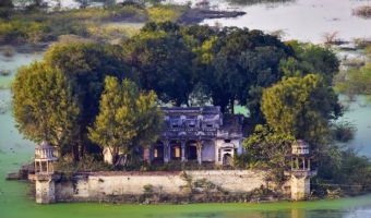 Atma Niwas Mahal (Lake Palace) (Sawar)