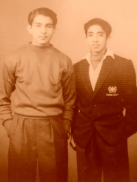 Rajkumar Visheshwar Singh with HH Maharaja Ranjist Singh of Samthar State (Shakarpura & Bahadurpur)