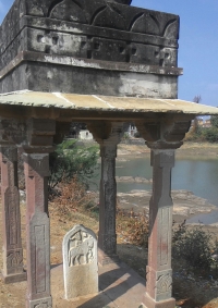 Chatri of Thakur Bishen Singh ji situated in Sindarli Talab