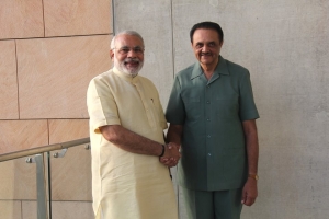 HH of Sirohi with PM of India, Shri Narendra Modi (Sirohi)