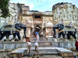 Temple of Saraneshwar Mahadev, the Kuldevta of Deora Chauhan Rajput rulers of Sirohi, located in Sirohi district in Rajasthan