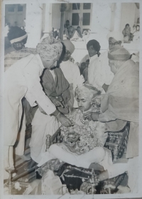 Thakur Sahab Raghuveer Singh Ji performing wedding dastur to HH Thakore Saheb Kedarendadevsingh Ji of Wadhwan state