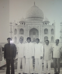 Thakur sahab Tej Singh with her Brother in law son Maharaj Rajvardhan singh Narsinghgarh and other estate members.