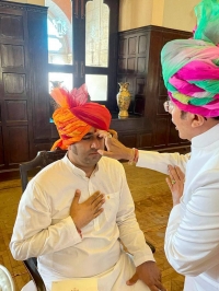 H.H. Maharana Raj Saheb Kesrisinhji Digvijaysinhji of Wankaner with Yuvaraj Saheb Shri Indreshwar Singhji of Sirohi (Wankaner)