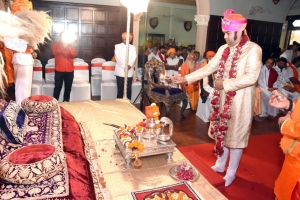 H.H. Maharana Raj Saheb Shree Kesrisinhji Digvijaysinhji of Wankaner during his Raj-Tilak performing traditional rites and rituals (Wankaner)